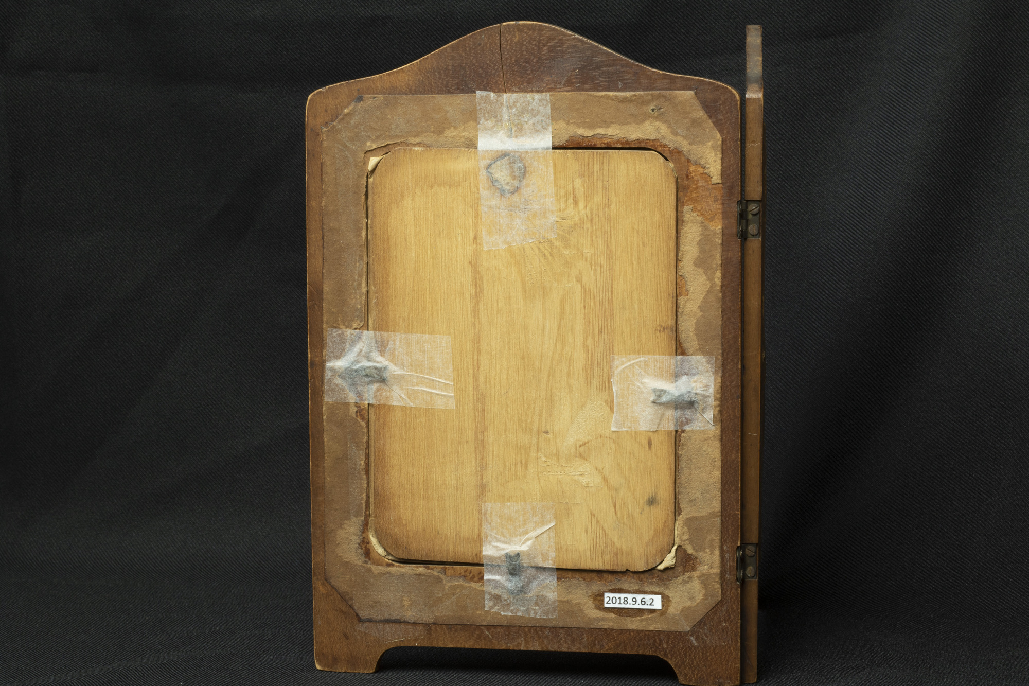 double picture frame: back view of frame