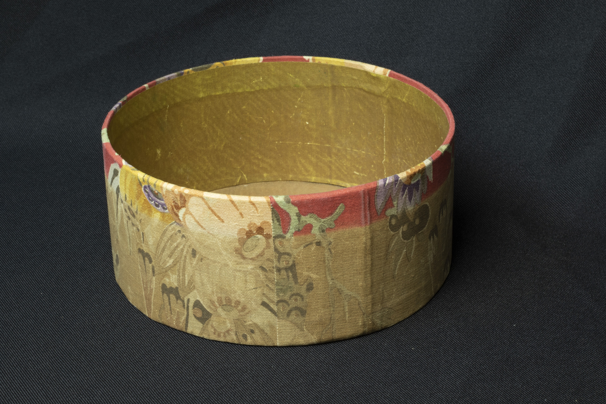 Fabric covered box: inside view