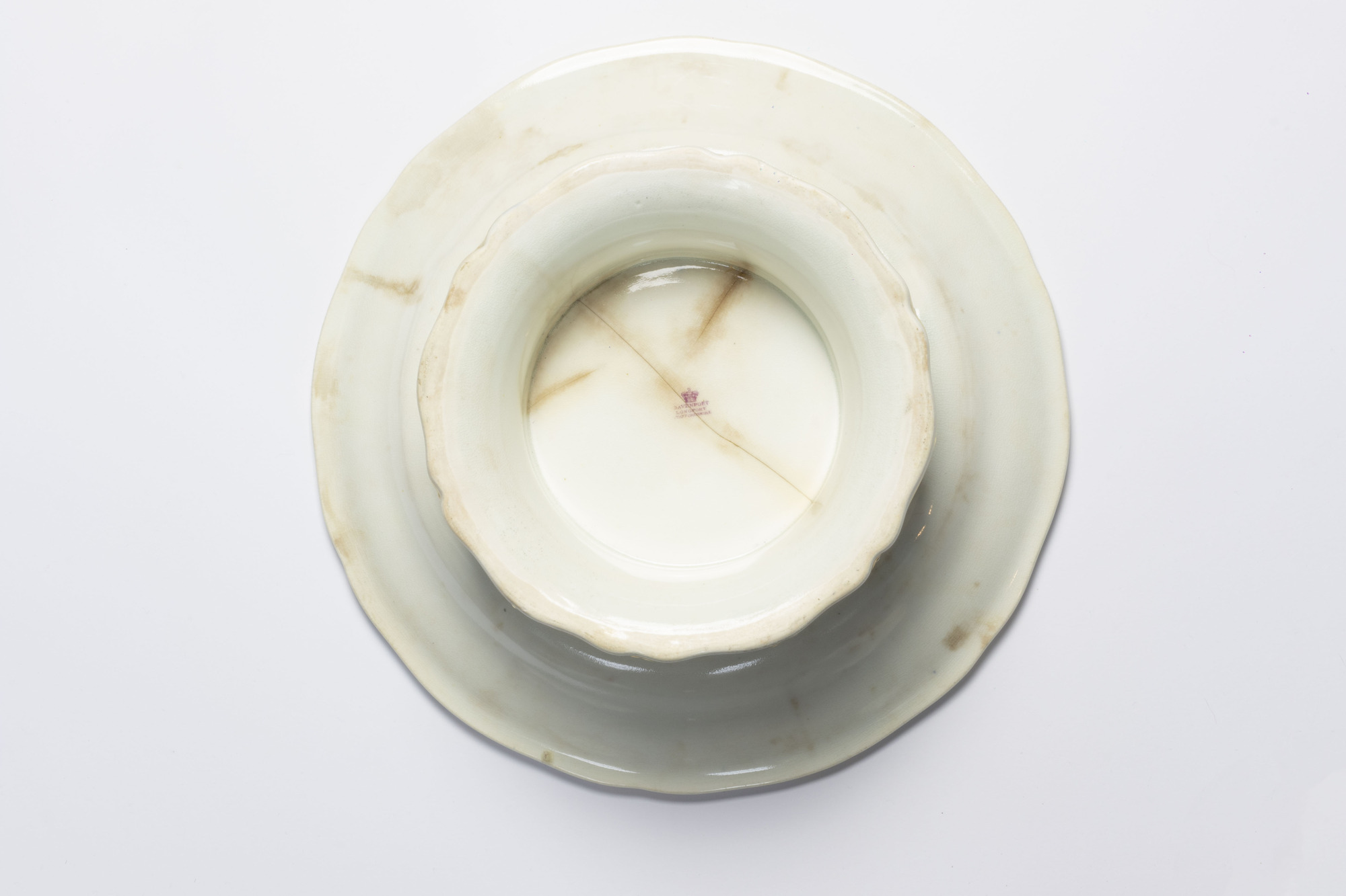 Footed serving dish: bottom view