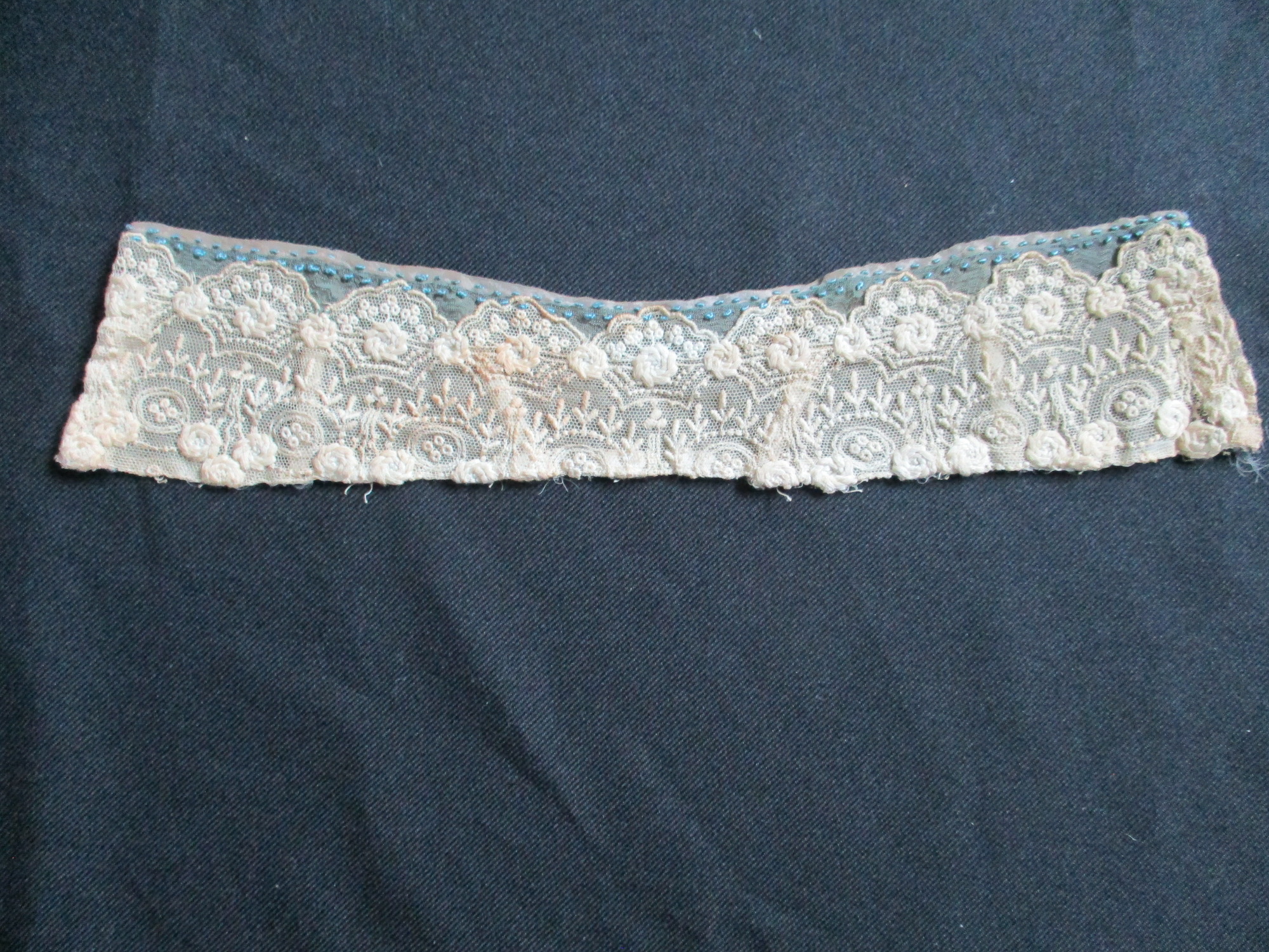 Lace Collar: Collar - lace front piece.