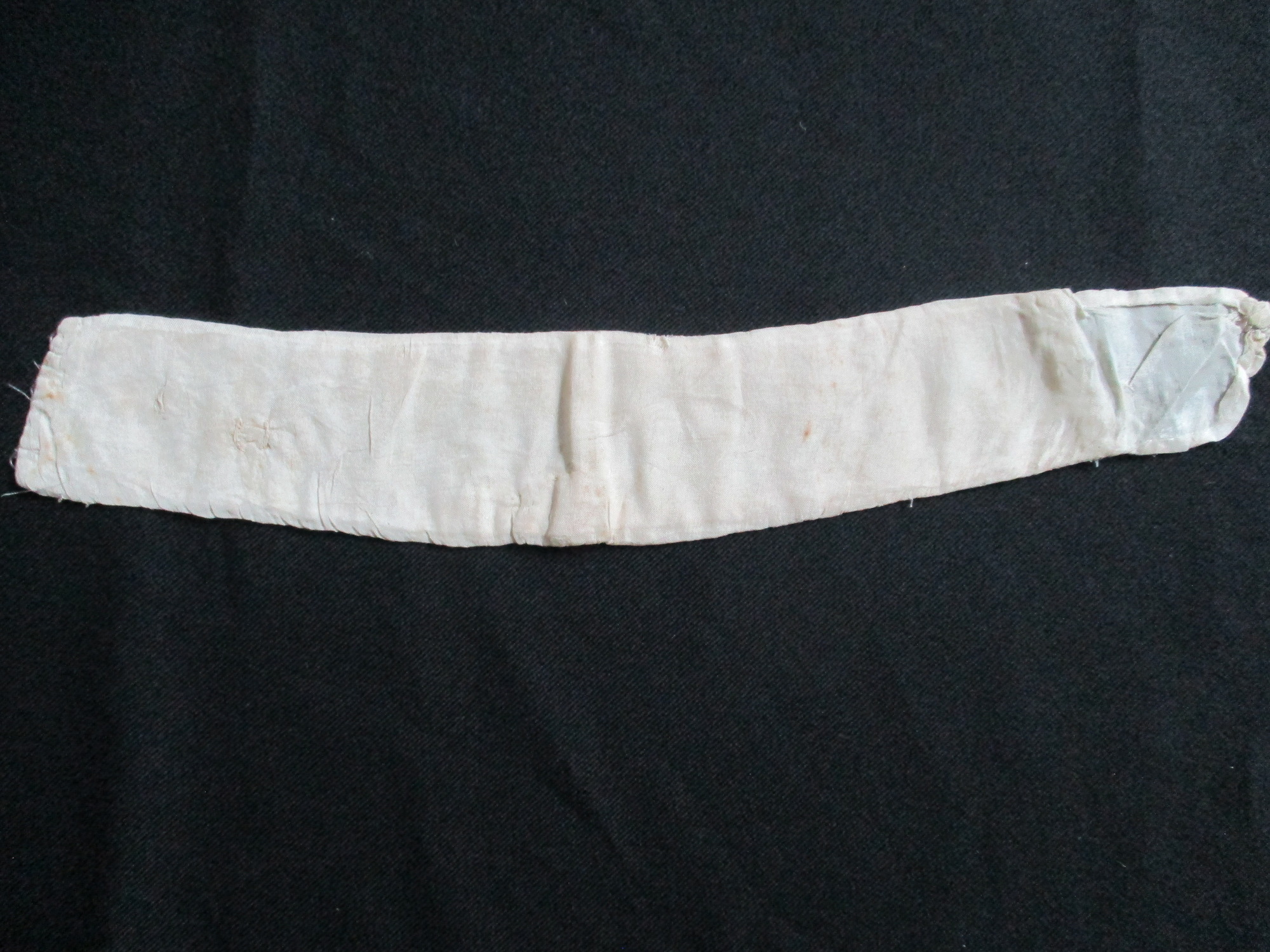 Lace Collar: Silk interface for 2 piece collar.