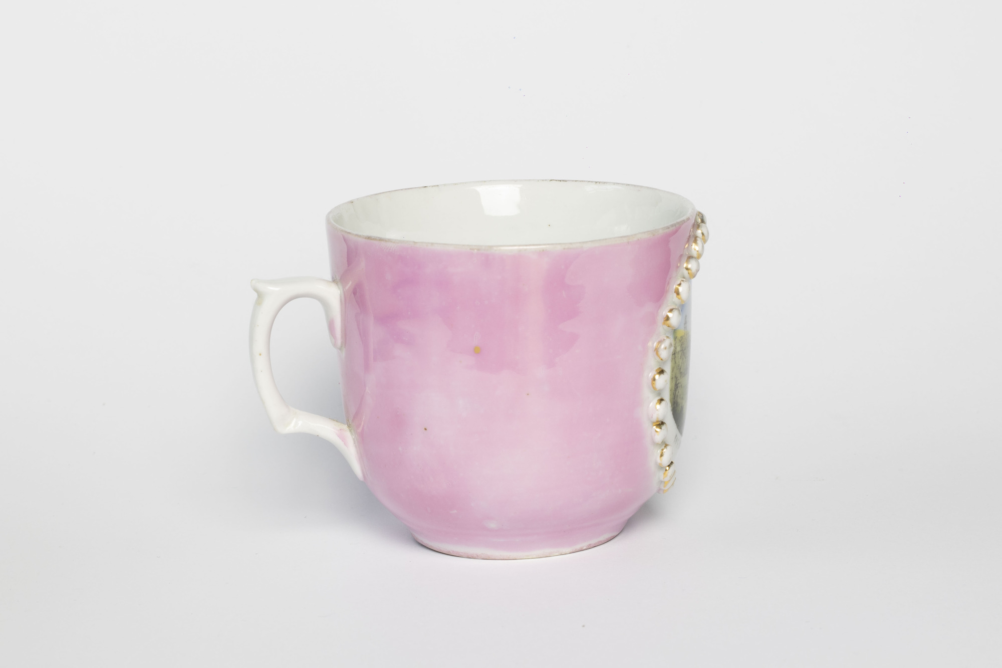 Souvenir Cup: side view