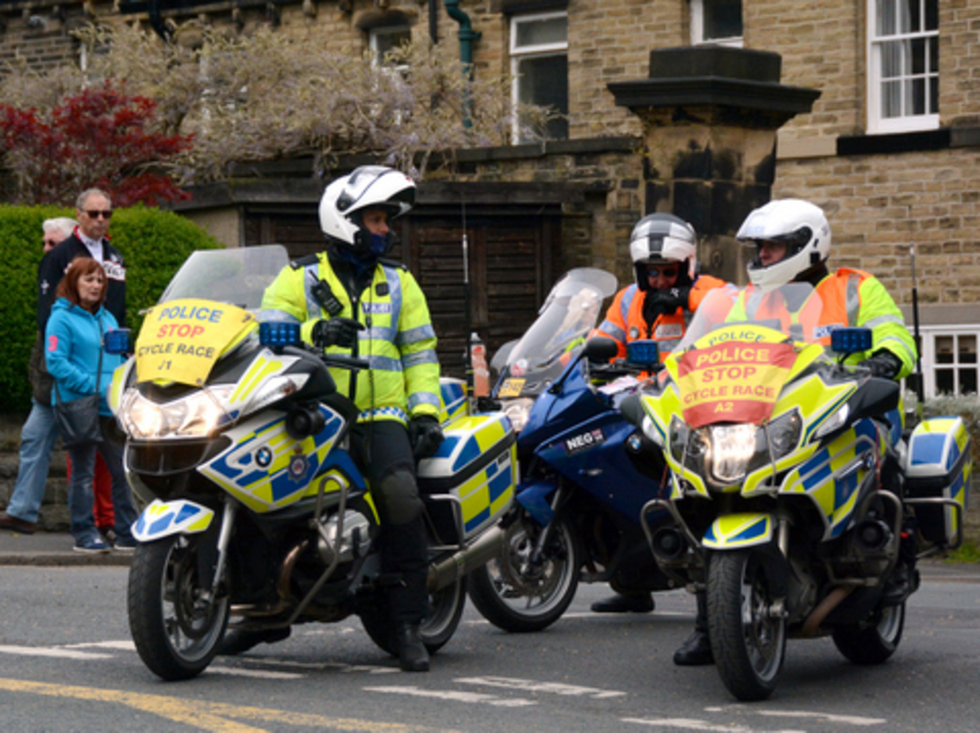 Saltaire Tour de Yorkshire Police