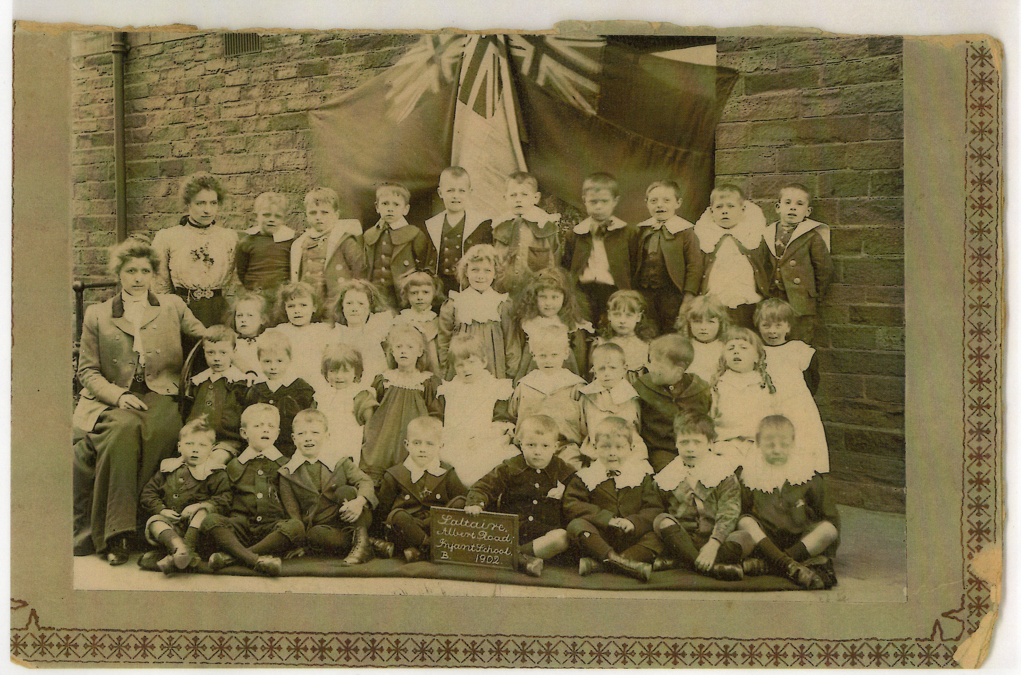 School children dressed to celebrate 1902 coronation