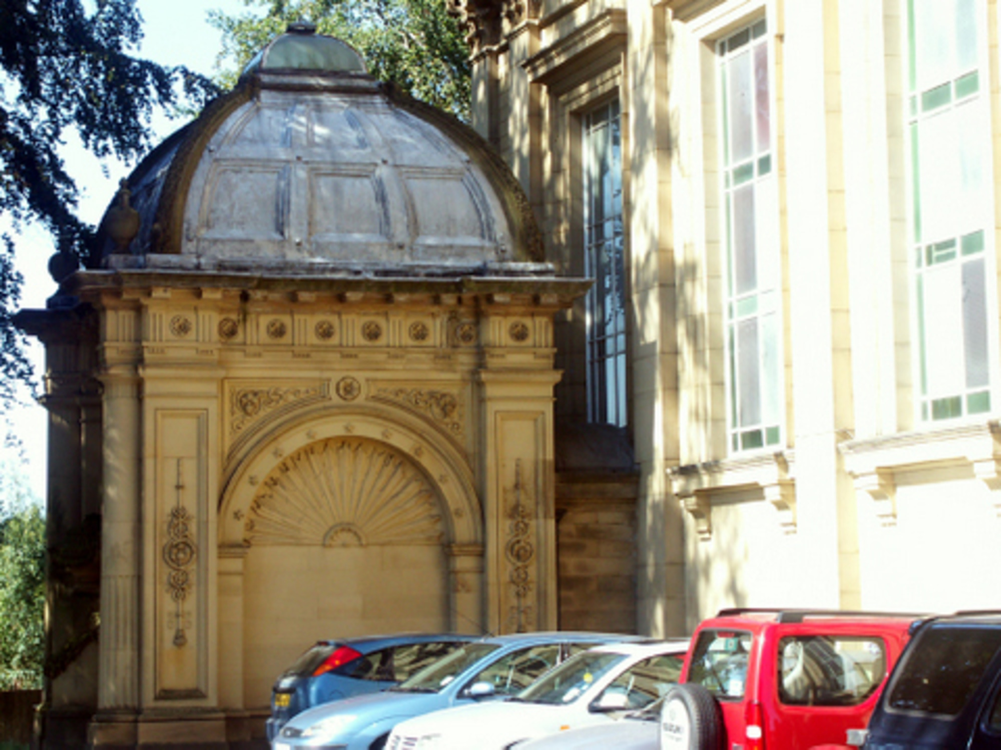 West exterior of United Reformed Church (close-up)